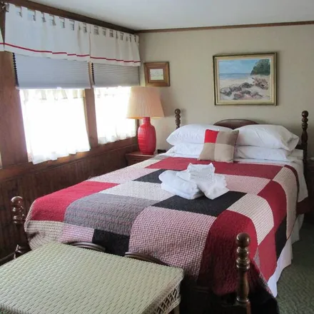 Rent this 3 bed townhouse on Village of Hammondsport