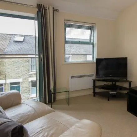 Image 3 - The Quad, Stockwell Street, Cambridge, CB1 3ND, United Kingdom - Apartment for rent