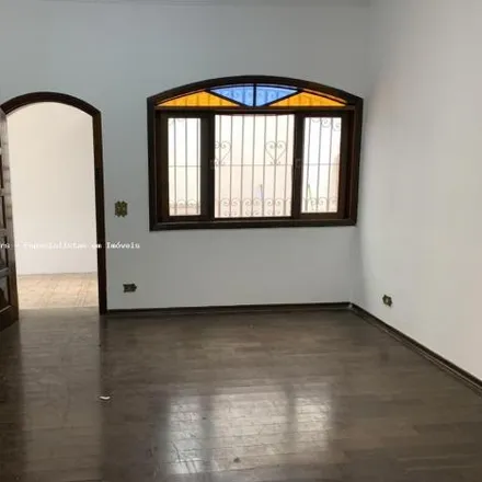 Buy this 3 bed house on Rua Venâncio Aires 815 in Pompéia, São Paulo - SP