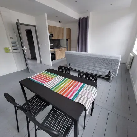 Rent this 2 bed apartment on 9 Rue de Nice in 59400 Cambrai, France