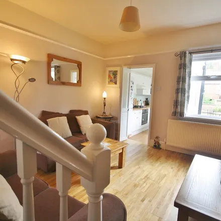 Rent this 2 bed townhouse on Labels Dress Agency in Clarendon Park Road, Leicester