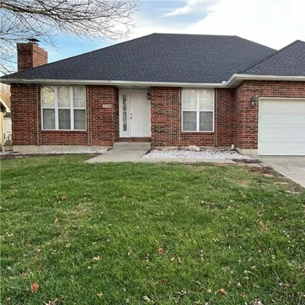 Buy this 3 bed house on 708 Chaucer Lane in Warrensburg, MO 64093