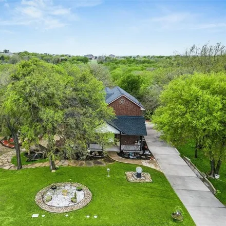 Image 3 - 1074 Waterstone Drive, Cedar Hill, TX 75104, USA - House for sale