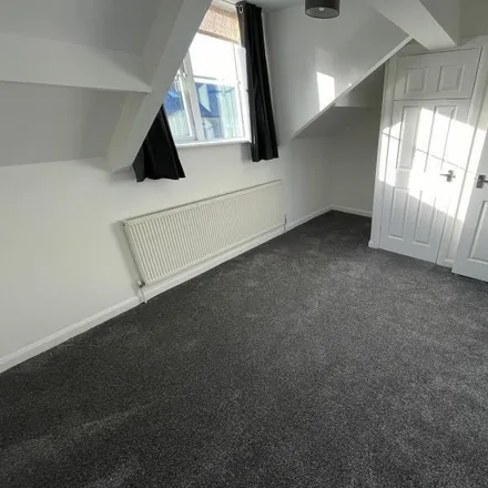 Image 6 - Steve's Carpets, Ashfield Road, Thackley, Baildon, BD10 9AD, United Kingdom - Townhouse for rent