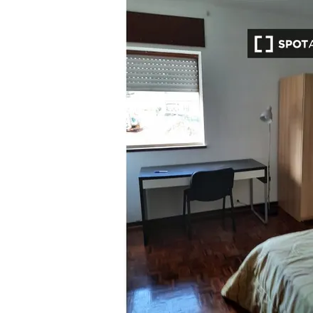 Rent this 4 bed room on Rua Carolina Michaellis 57 A in 3030-324 Coimbra, Portugal