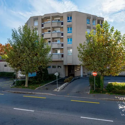 Rent this 2 bed apartment on Centre commercial Ecublens in Chemin du Croset, 1024 Ecublens