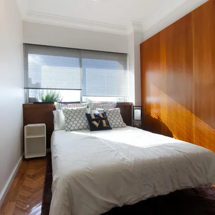 Rent this 6 bed room on Jornal de Notícias in Rua de Gonçalo Cristóvão, 4000-408 Porto