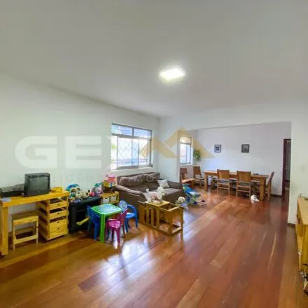 Buy this 5 bed apartment on Rua São Paulo in Centro, Divinópolis - MG