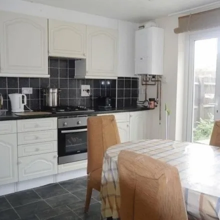 Rent this 4 bed apartment on Sycamore Gardens in Portland Road, London
