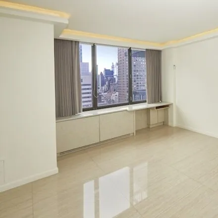 Image 2 - 420 East 72nd Street, New York, NY 10021, USA - Condo for rent