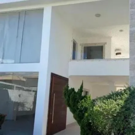 Buy this 5 bed house on Rua Alagoas in Centro, Lauro de Freitas - BA