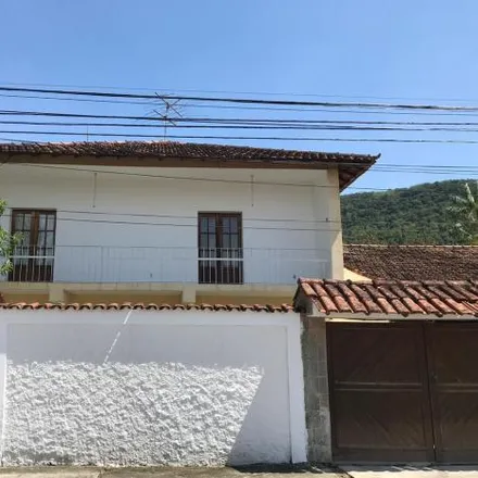 Buy this 8 bed house on Avenida Doutor Acúrcio Torres in Piratininga, Niterói - RJ