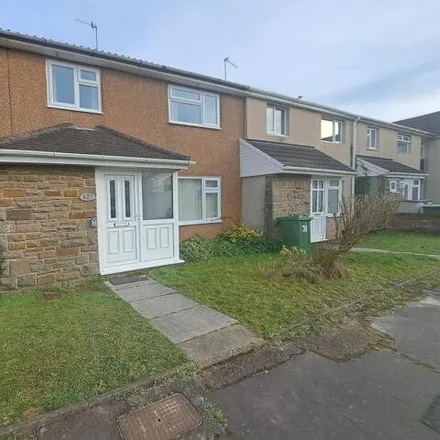 Buy this 3 bed townhouse on Fields View Road in Cwmbran, NP44 2LG