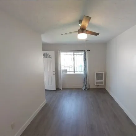 Image 3 - 1768 West 82nd Street, Los Angeles, CA 90047, USA - Apartment for rent