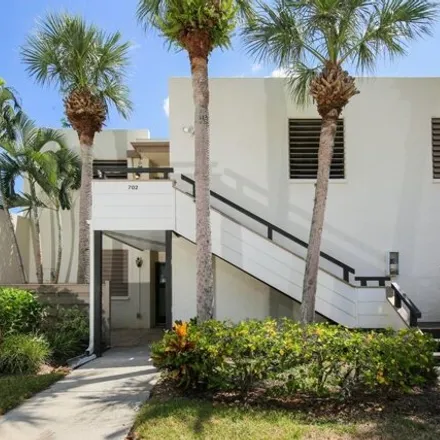 Buy this 2 bed condo on Oakview Drive in South Bradenton, FL 34210