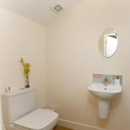 Image 6 - Holly Bank Close, York, YO24 4AD, United Kingdom - Townhouse for rent