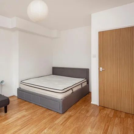 Rent this studio apartment on 81-90 Wilmot Street in London, E2 0BY
