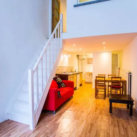 Rent this 1 bed apartment on Résidence Aurore in Rue du Trône - Troonstraat, 1050 Ixelles - Elsene