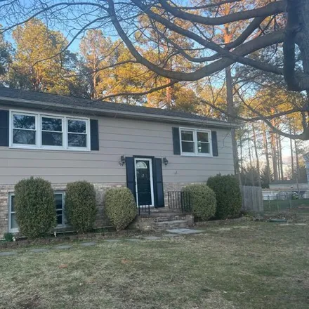 Rent this 4 bed house on 119 Buckingham Drive in Frederick County, VA 22655