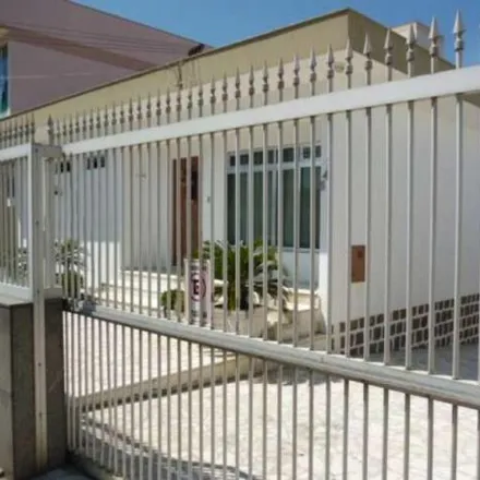 Buy this 3 bed house on Agência dos Correios in Avenida Leoberto Leal 498, Barreiros