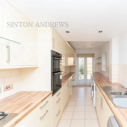 Rent this 3 bed house on 15 St. Andrew's Road in London, W7 2NX