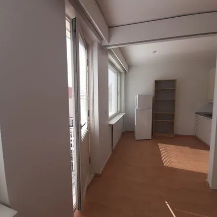 Rent this 1 bed apartment on Kajaaninkatu 28 in 90100 Oulu, Finland