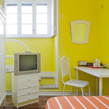 Image 2 - Guest In Ninho, Rua Damasceno Monteiro 91, 1170-221 Lisbon, Portugal - Room for rent