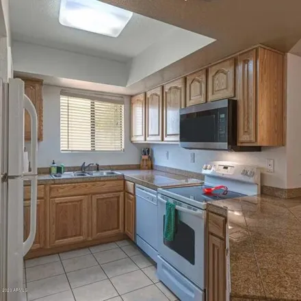 Image 4 - 5126 East Monte Vista Road, Phoenix, AZ 85008, USA - Apartment for sale