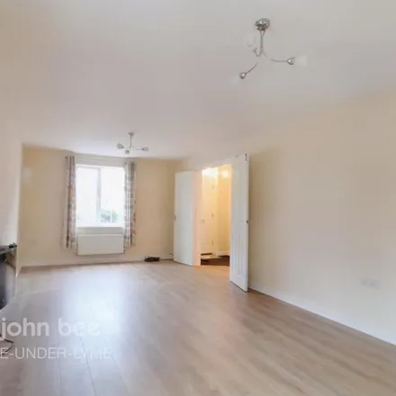 Image 1 - Chervil Close, Newcastle-under-Lyme, ST5 3FF, United Kingdom - Apartment for rent