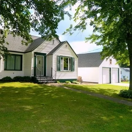 Buy this 3 bed house on 601 7th Street in Albany, Green County