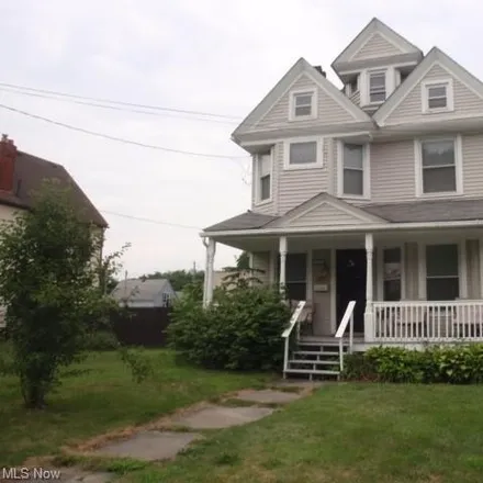 Buy this 4 bed house on 208 Furnace Street in Elyria, OH 44035