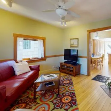 Buy this 3 bed apartment on 1335 Minnesota Avenue in Park Point, Duluth