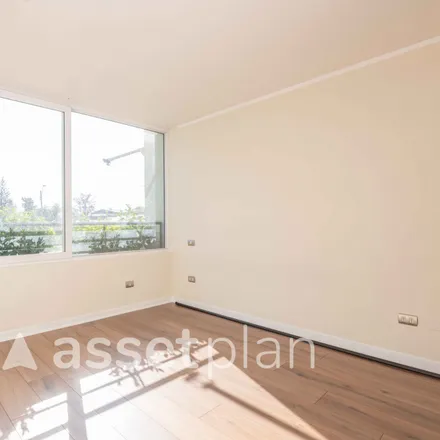 Rent this 2 bed apartment on Avenida Américo Vespucio in 783 0198 Macul, Chile