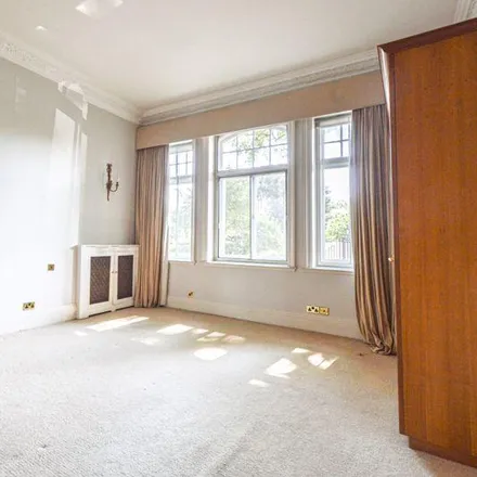 Image 5 - Prince Albert Road, London, NW8 7EH, United Kingdom - Apartment for rent