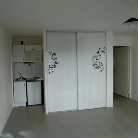 Rent this 1 bed apartment on 32 Rue de l'Étoile in 31000 Toulouse, France