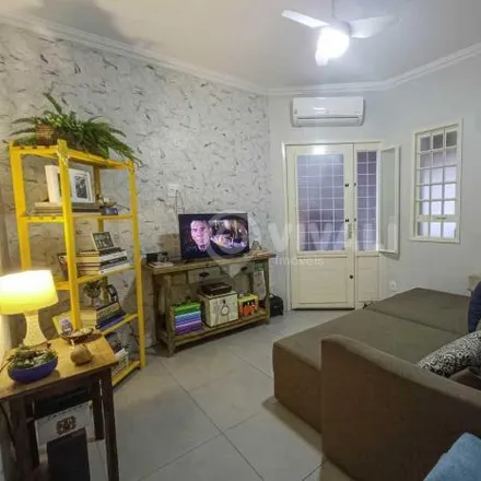 Buy this 3 bed house on Basílica de Nossa Senhora do Belém in Rua Quintino Bocaiúva, Centro