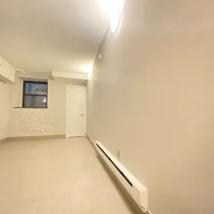 Rent this 4 bed apartment on 78 Manhattan Avenue in New York, NY 10025