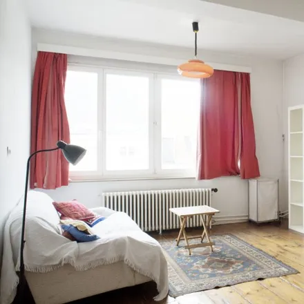 Rent this 2 bed room on Tunnel Botanique - Kruidtuintunnel in R20, 1000 Brussels