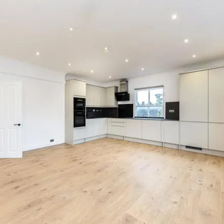 Rent this 2 bed apartment on 8 North Pole Road in London, W10 6QH