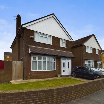 Buy this 3 bed house on Kidbrooke Avenue in Blackpool, FY4 1QR