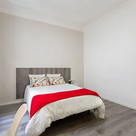 Rent this 1 bed apartment on Balmes - Aragó in Carrer de Balmes, 08001 Barcelona