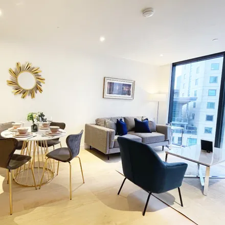 Rent this 1 bed room on Hampton Tower in 75 Marsh Wall, Canary Wharf