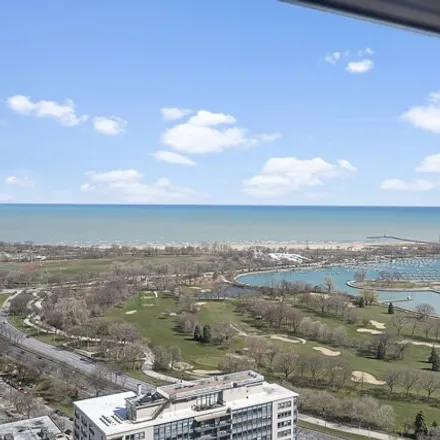 Image 8 - Park Place Tower, 655-665 West Irving Park Road, Chicago, IL 60613, USA - Condo for sale
