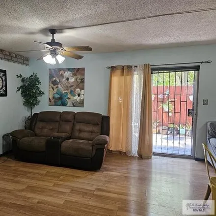 Image 3 - 3014 Old Highway 77, Brownsville, TX 78520, USA - Condo for sale