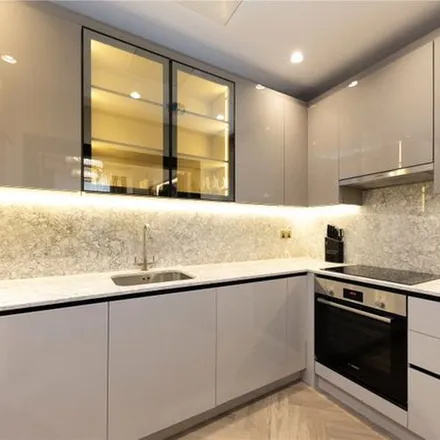 Image 2 - Holland Park Avenue, London, W14 8AN, United Kingdom - Apartment for rent
