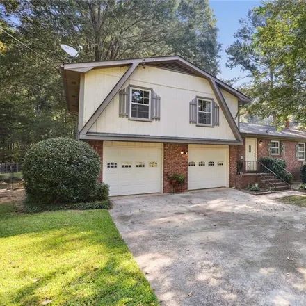 Buy this 3 bed house on 2732 Hickory Trail in Snellville, GA 30078
