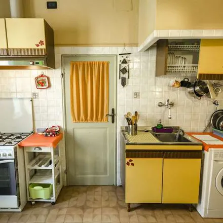 Image 2 - Vicolo Fantuzzi, 5, 40125 Bologna BO, Italy - Apartment for rent