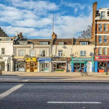 Buy this 2 bed apartment on High Road in Londres, London