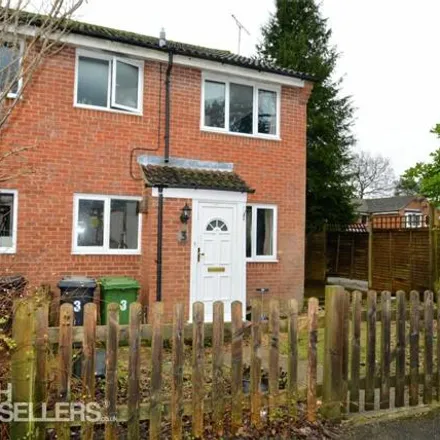 Buy this 1 bed townhouse on Northumberland Road in Whitehill, GU35 9PR