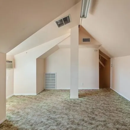 Image 4 - Avenue 64 & Pollard, Avenue 64, Los Angeles, CA 90042, USA - House for rent